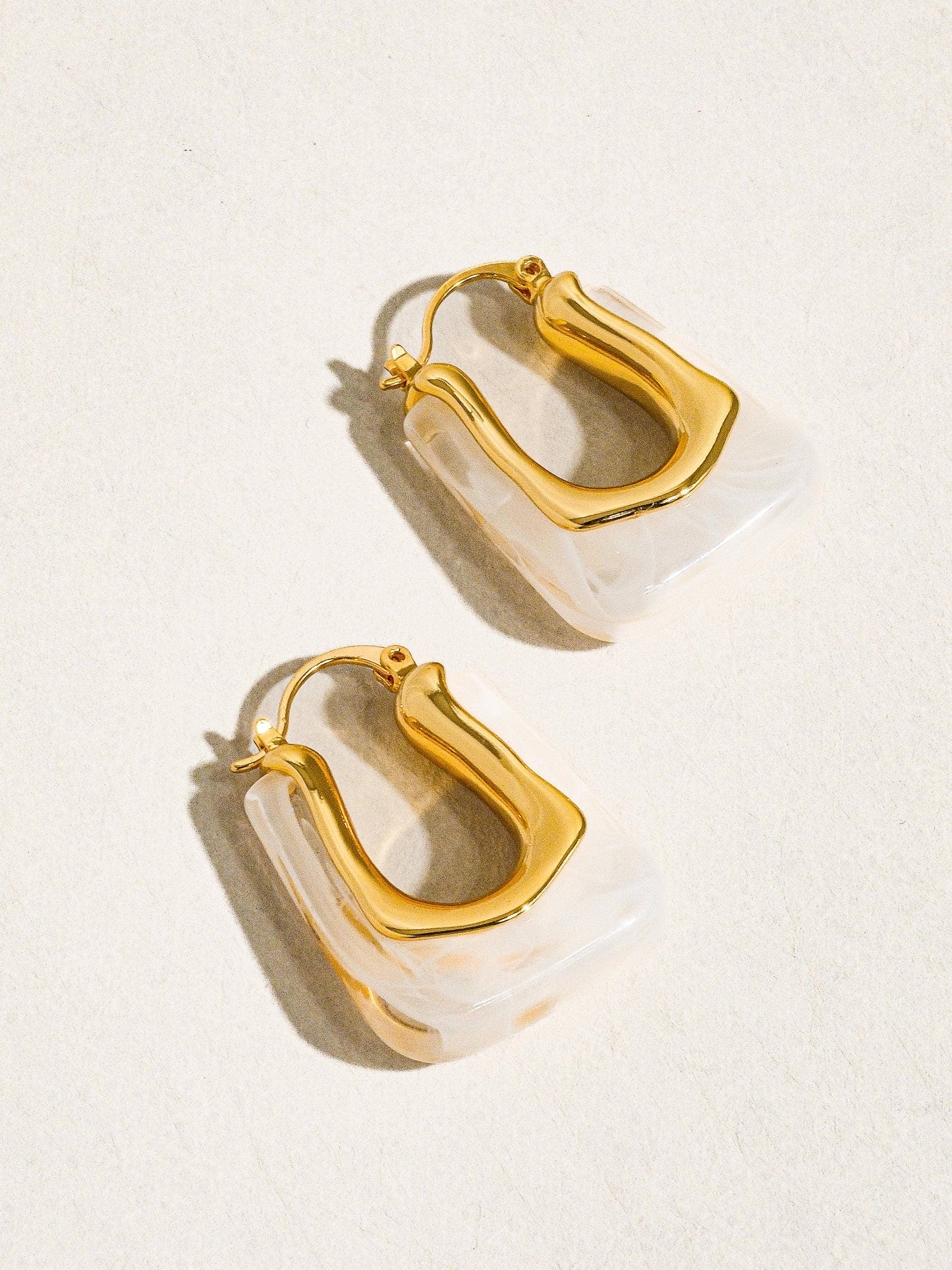 18K Gold U-Shaped Boho Hoop Earring