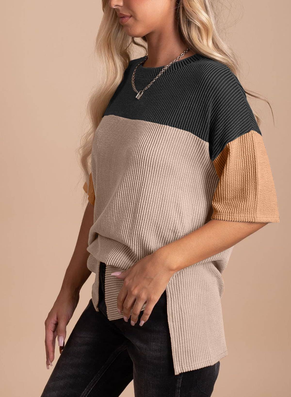 Crewneck Wavy Jacquard Colour-Block T-Shirt