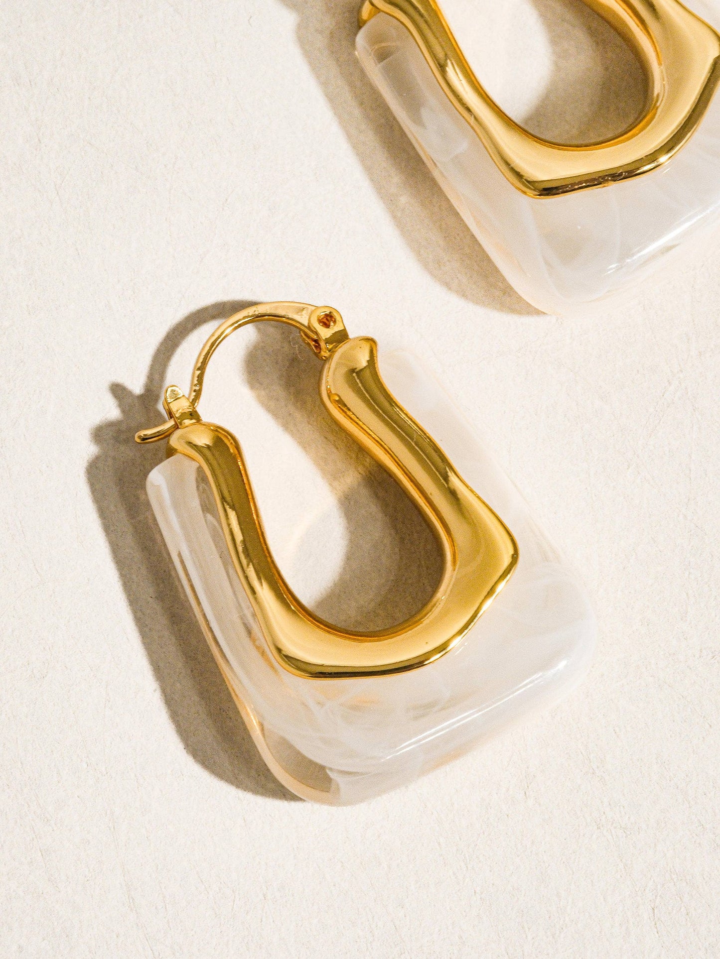 18K Gold U-Shaped Boho Hoop Earring
