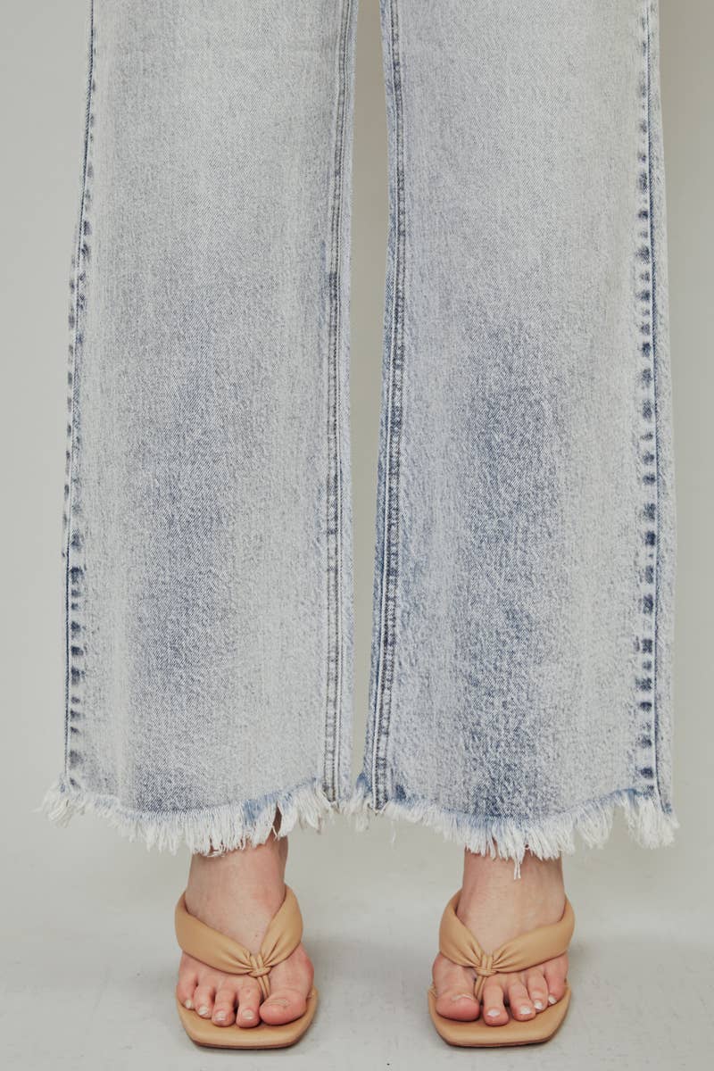Wide Leg Light Wash Jeans