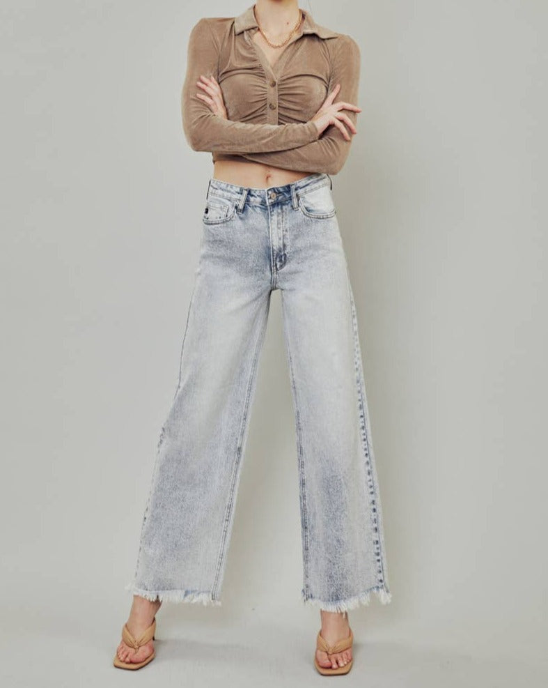 Wide Leg Light Wash Jeans