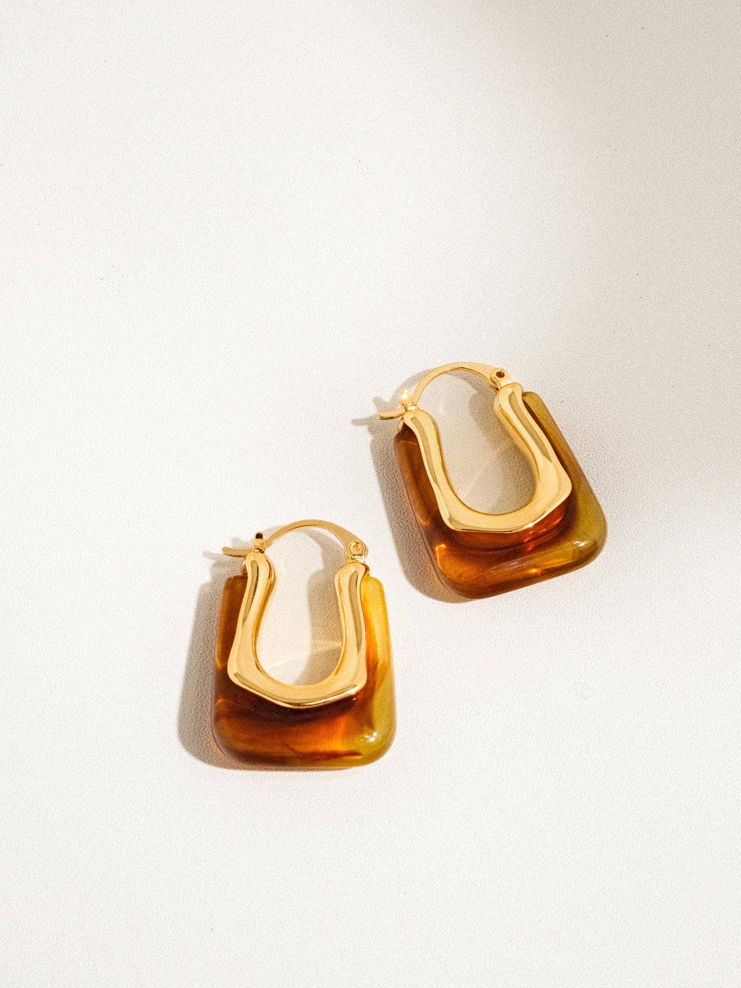 18K Gold U-Shaped Boho Hoop Earring