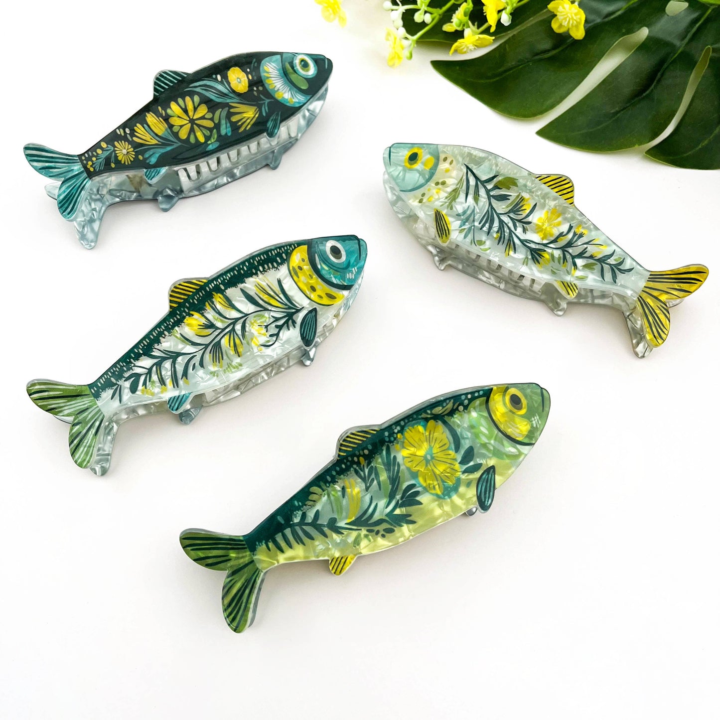 Green Sardine Hair Claw Clip with Seaweed Detail